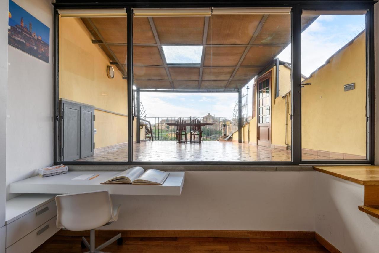 סיינה Appartamento Panoramico San Martino 12 מראה חיצוני תמונה