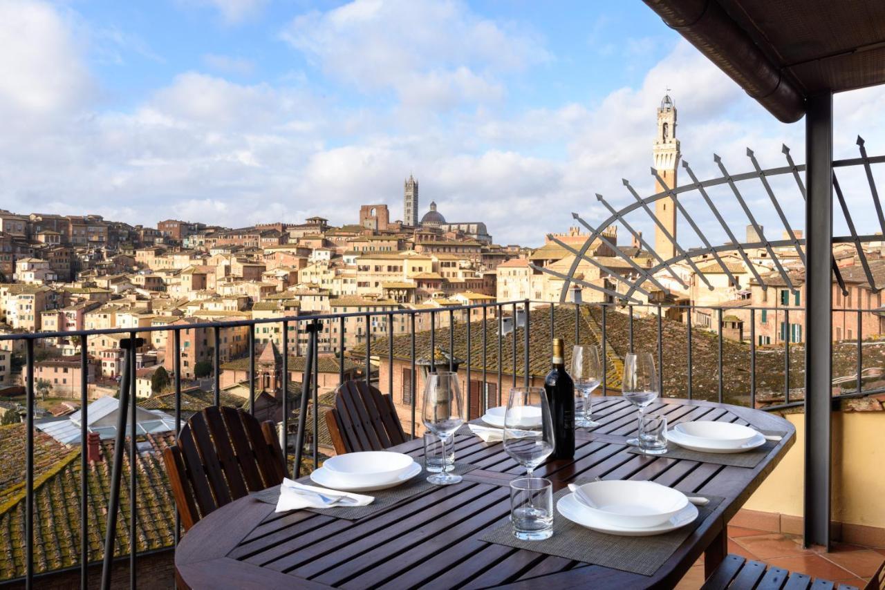 סיינה Appartamento Panoramico San Martino 12 מראה חיצוני תמונה