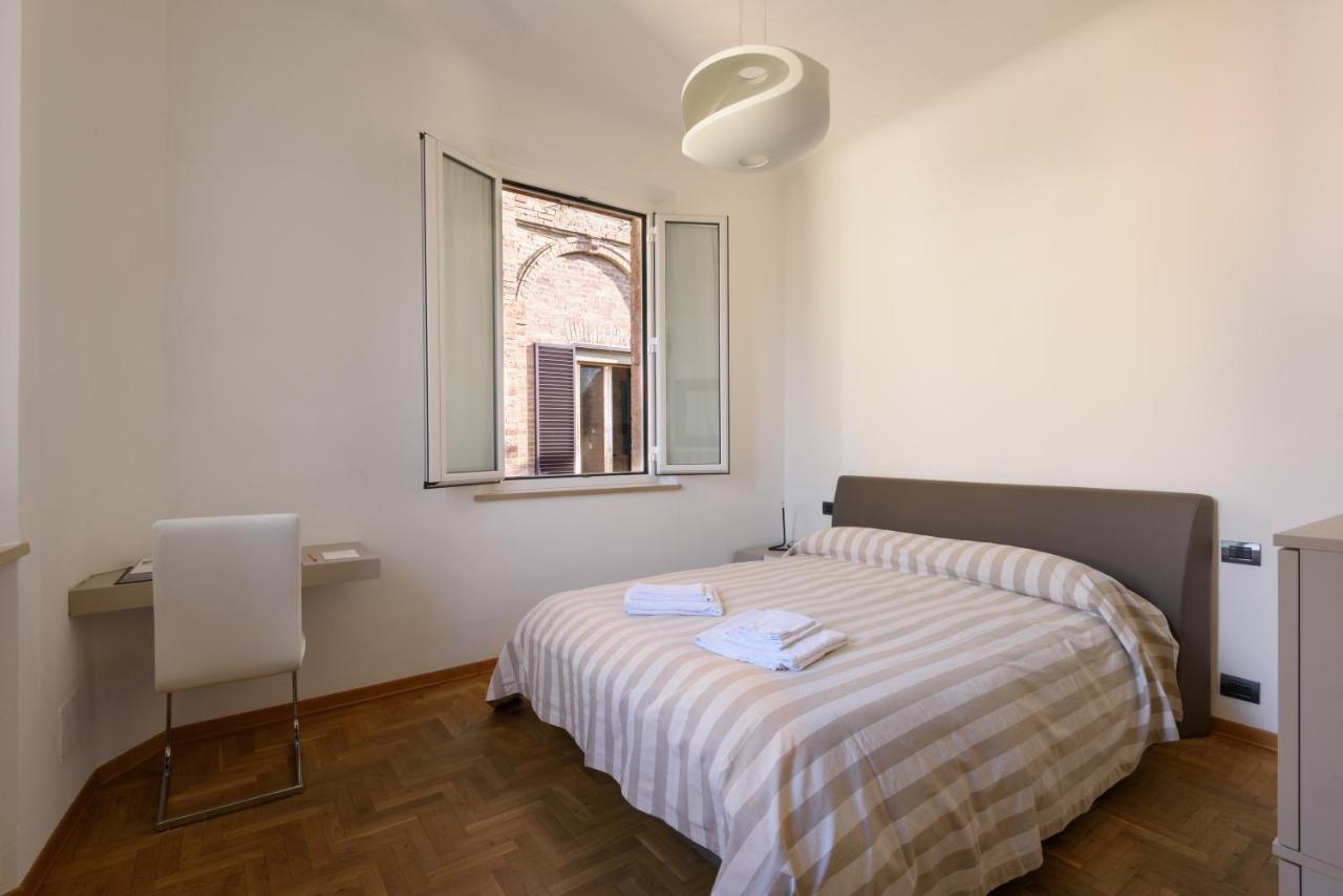 סיינה Appartamento Panoramico San Martino 12 מראה חיצוני תמונה