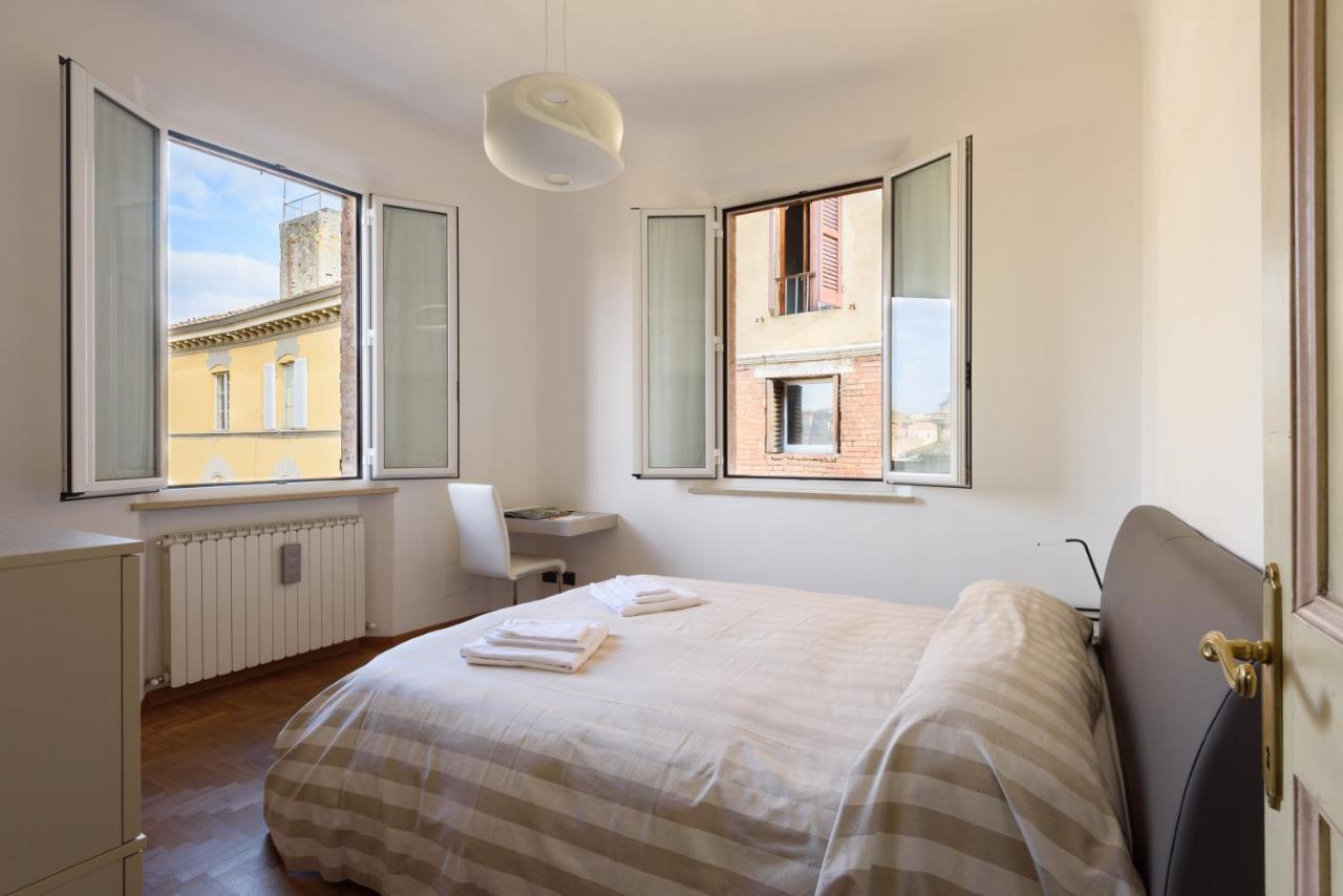 סיינה Appartamento Panoramico San Martino 12 מראה חיצוני תמונה
