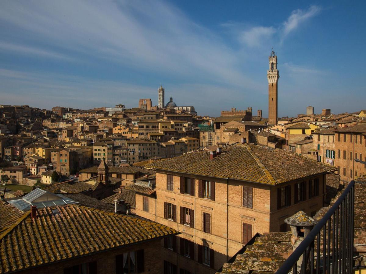 סיינה Appartamento Panoramico San Martino 12 מראה חיצוני תמונה