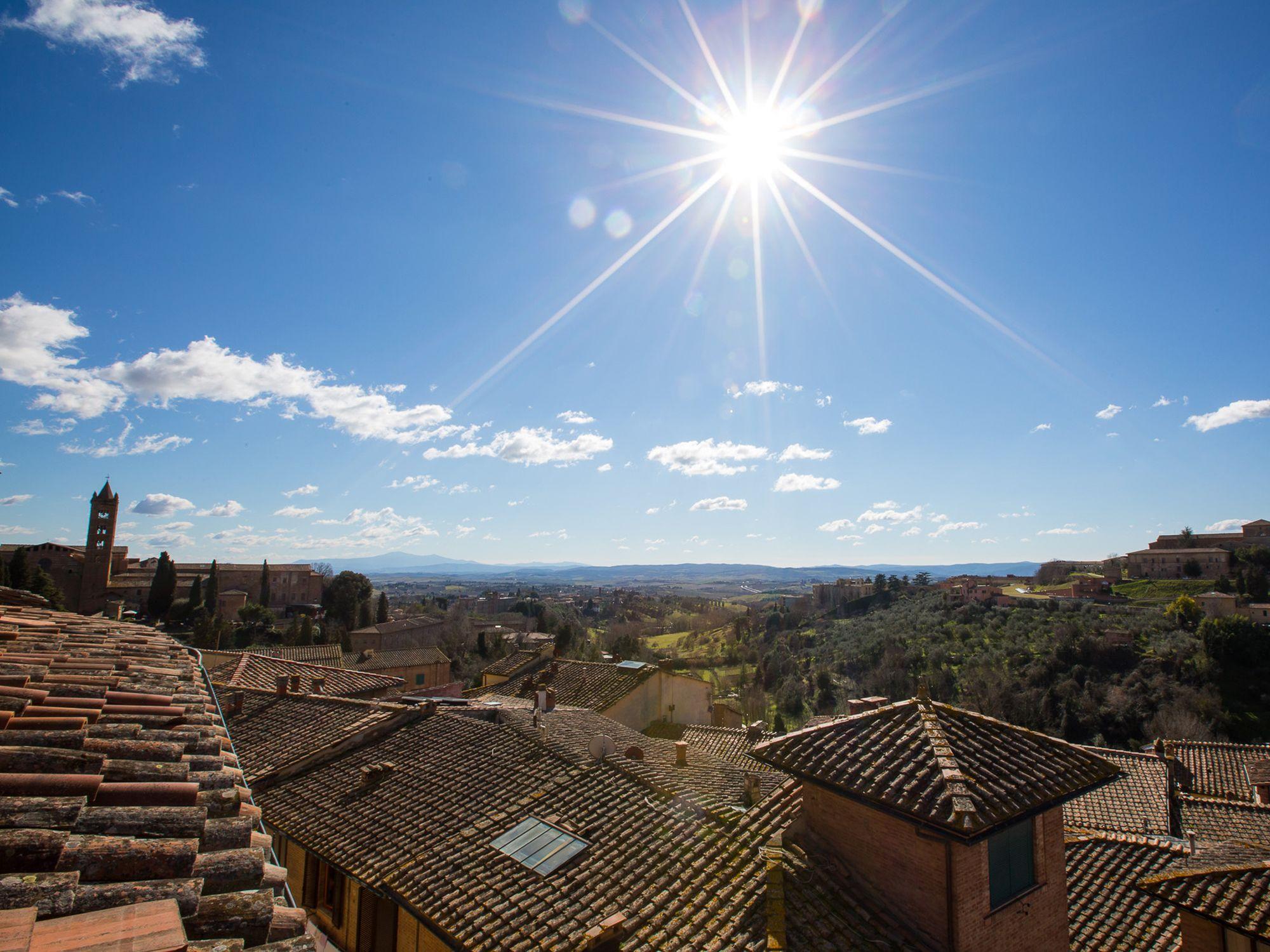 סיינה Appartamento Panoramico San Martino 12 מראה חיצוני תמונה