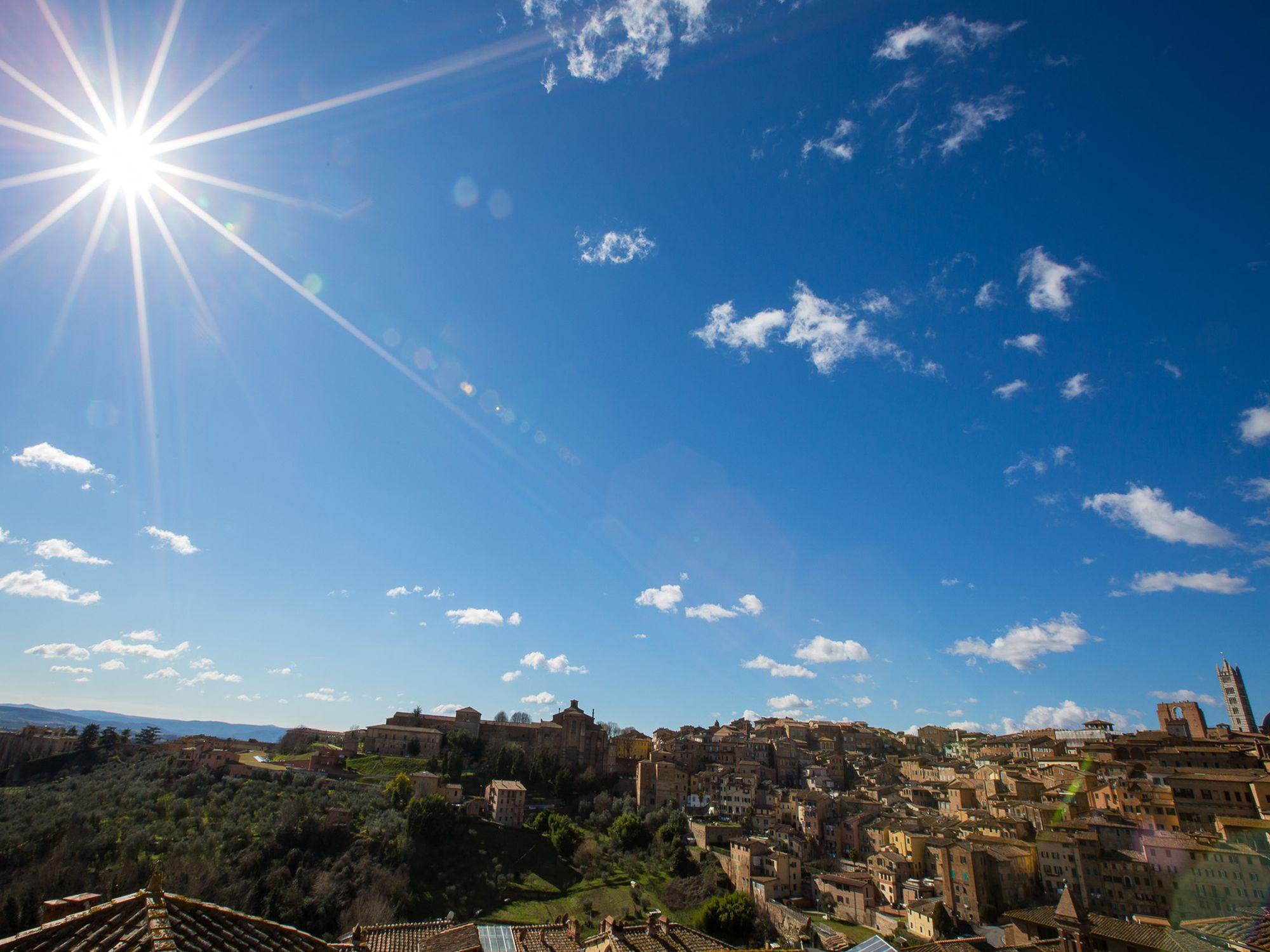 סיינה Appartamento Panoramico San Martino 12 מראה חיצוני תמונה