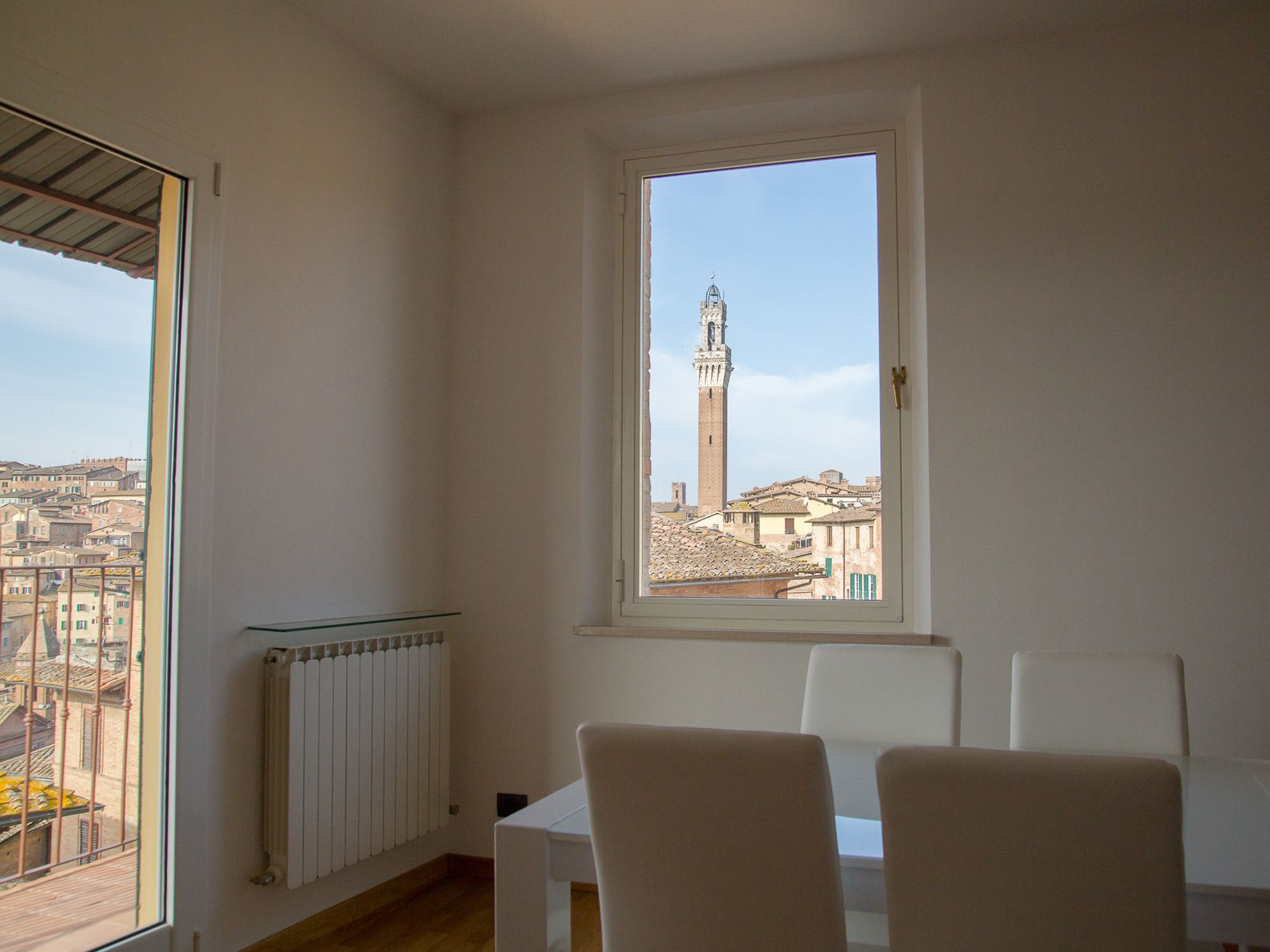 סיינה Appartamento Panoramico San Martino 12 מראה חיצוני תמונה